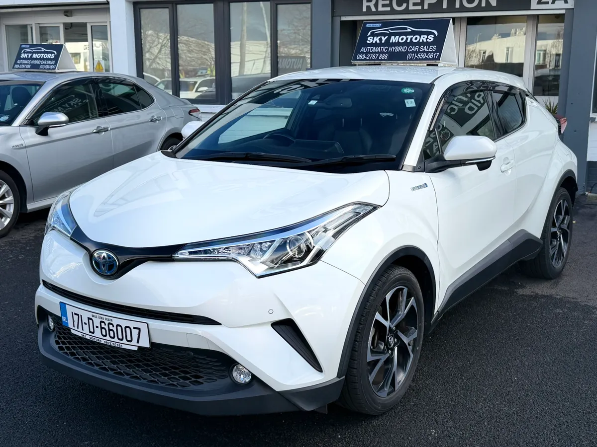 2017Toyota C-HR  1.8 Hybrid automatic,Top Specs - Image 4