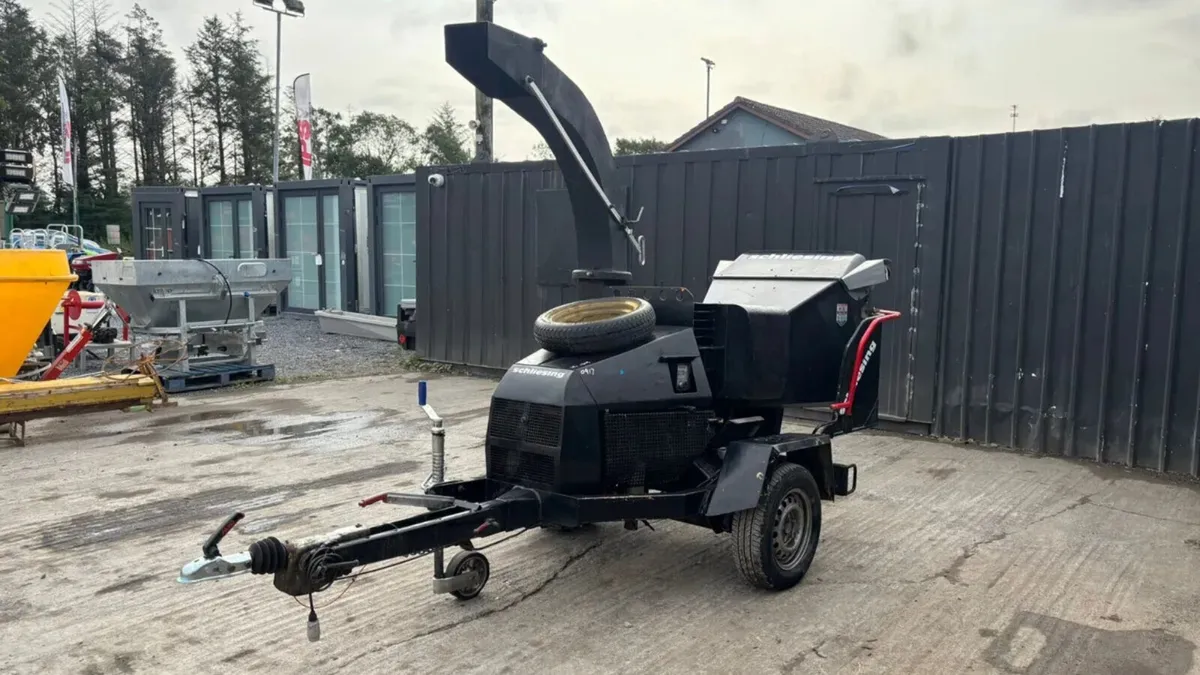 Schliesing 200 MX Single Axle Diesel Wood Chipper - Image 3