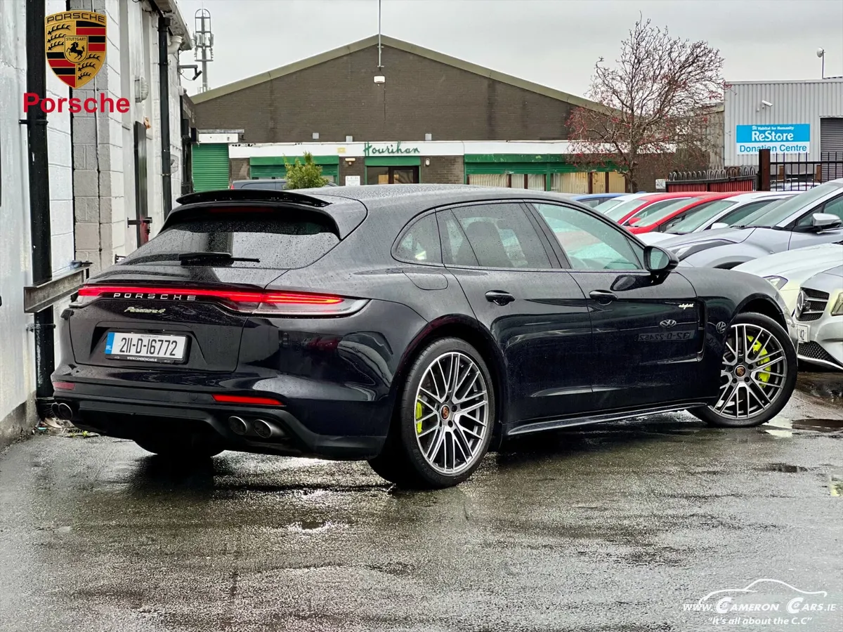 PORSCHE PANAMERA SPORT TURISMO  ELEGANT RE - Image 4
