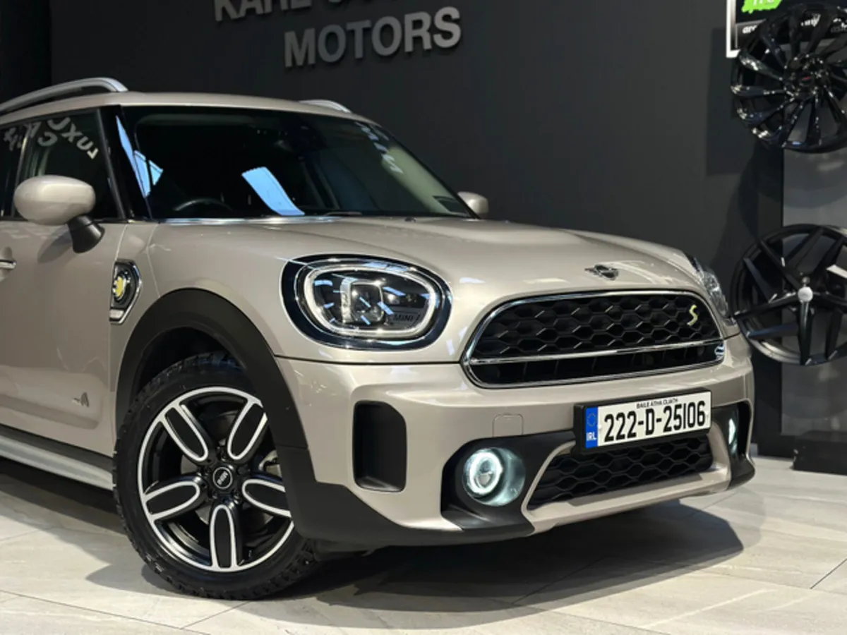 COUNTRYMAN E-HYBRID 4X4 - Image 2