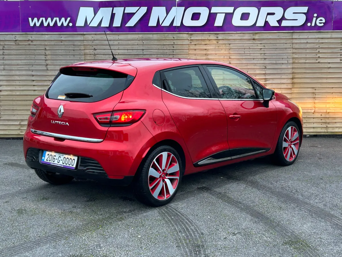 RENAULT CLIO! LOW KMS - Image 4