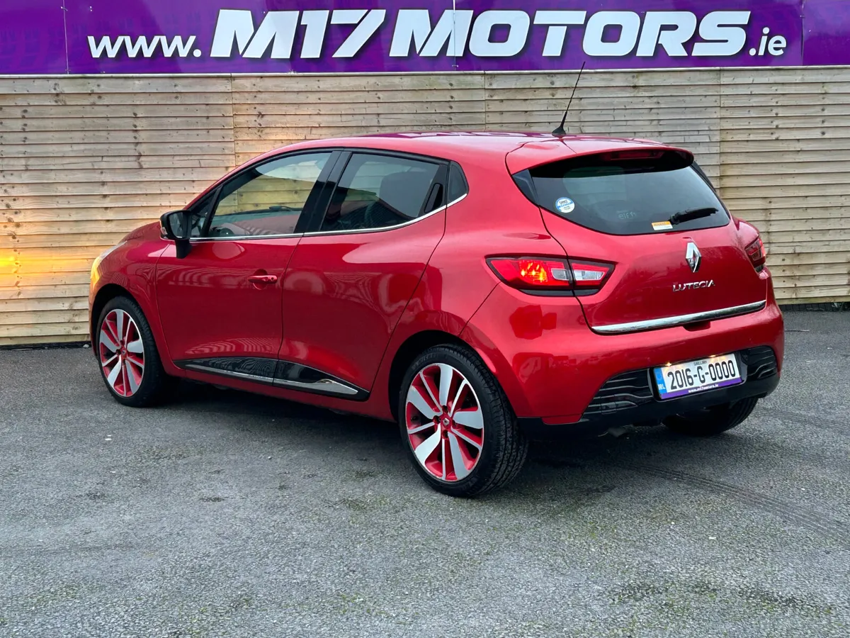 RENAULT CLIO! LOW KMS - Image 3
