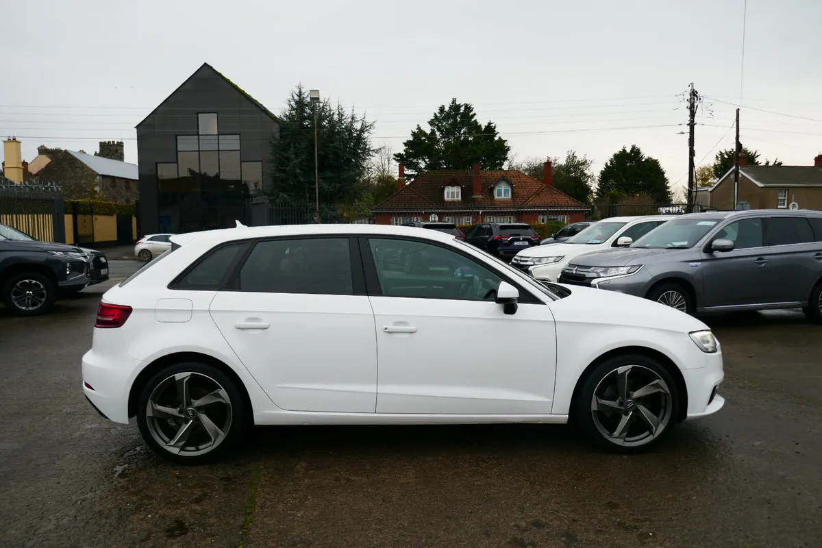 171, AUDI A3 2.0 TDI SE SPORTBACK 150PS 5DR - Image 4