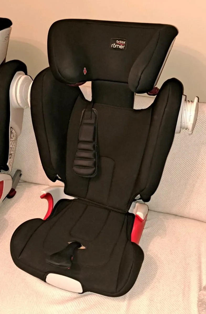 Car seat - Image 1