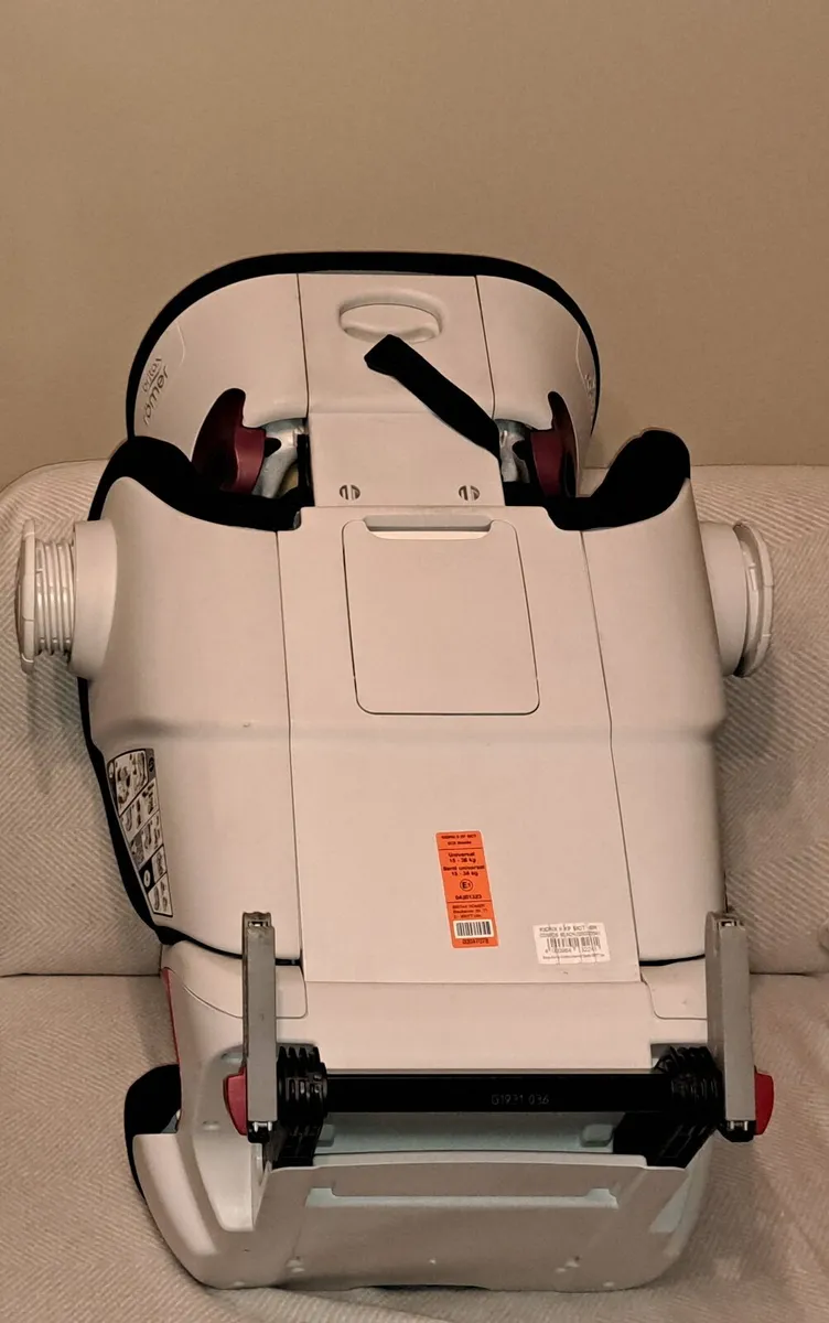 Car seat - Image 2