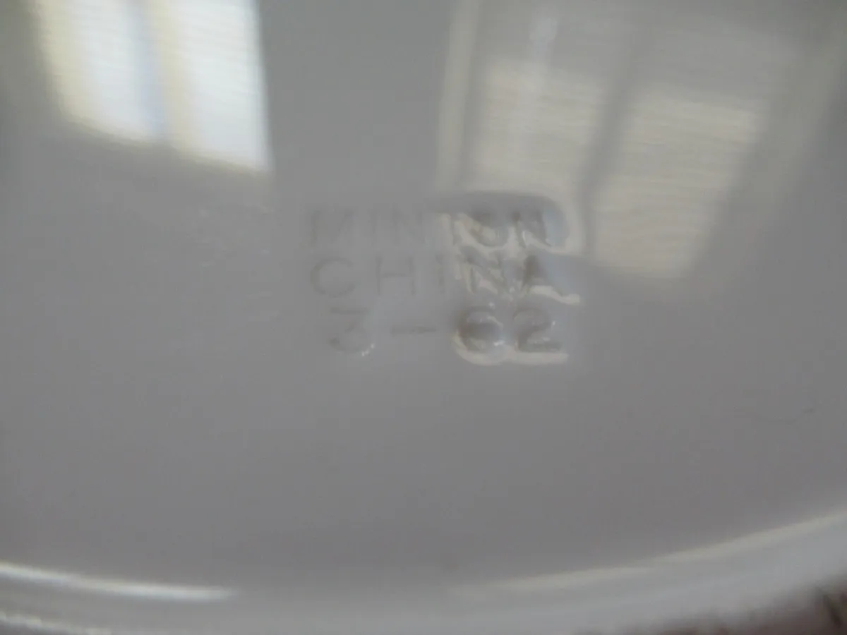 antique vintage dresser plates cottage pub rustic - Image 4