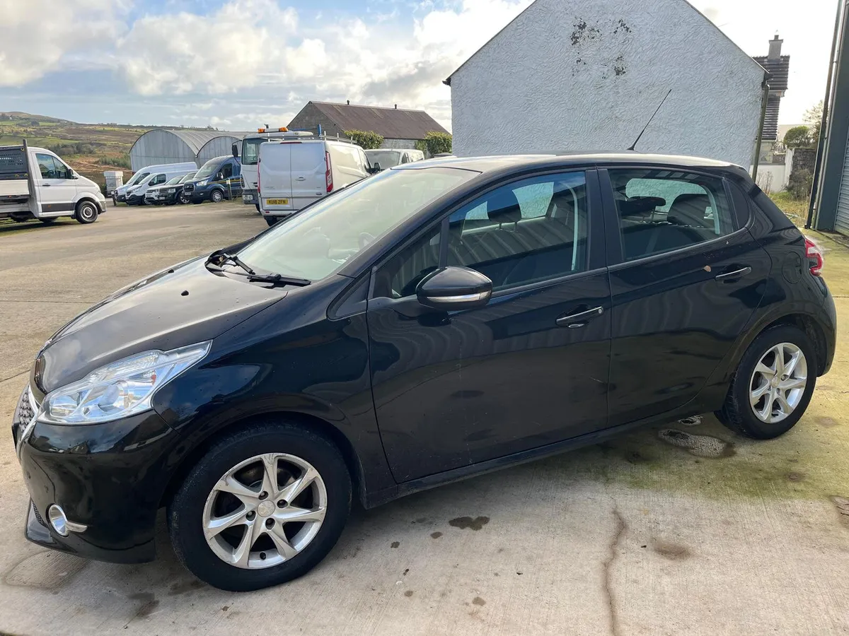 Peugeot 208 2013 Active, £20 Tax, MOT June 2026 - Image 3