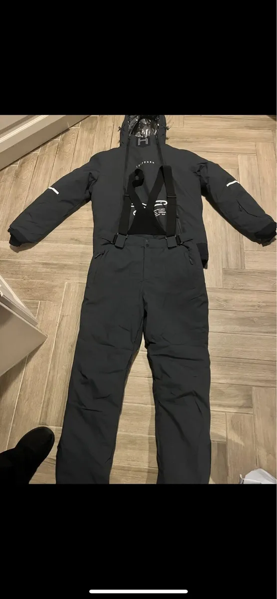 Men’s Ski Jacket & Pants - Image 2