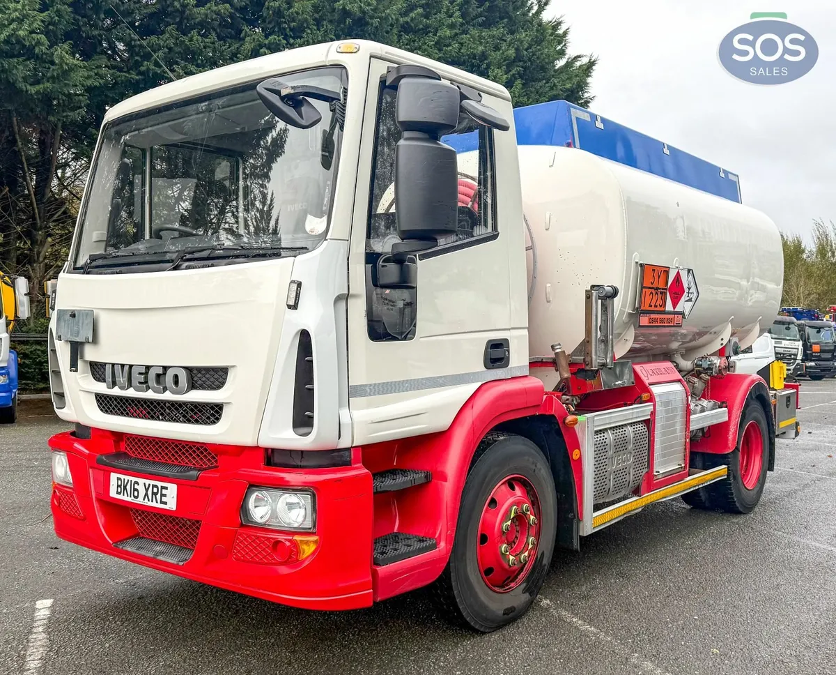 2016 Iveco EuroCargo ML140 E25 Rigid Tanker - Image 1