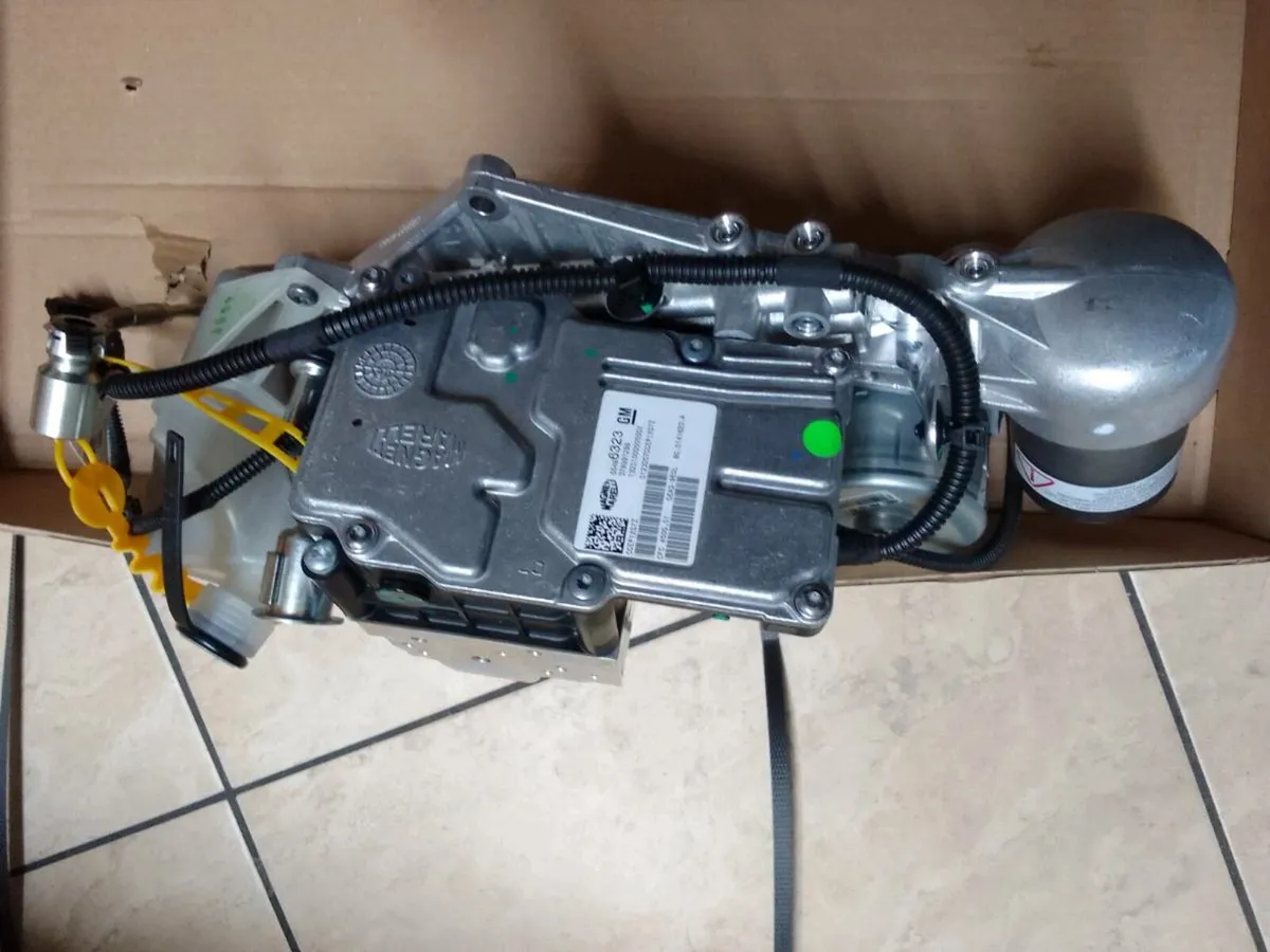 Opel/Vauxhall automatic actuator unit - Image 2