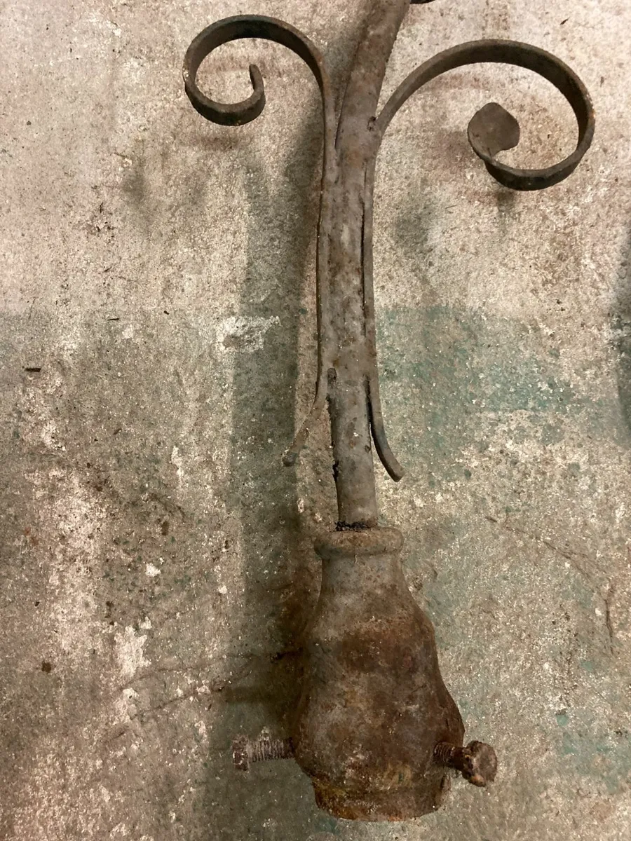 Antique Street Lights x 2 - Image 3