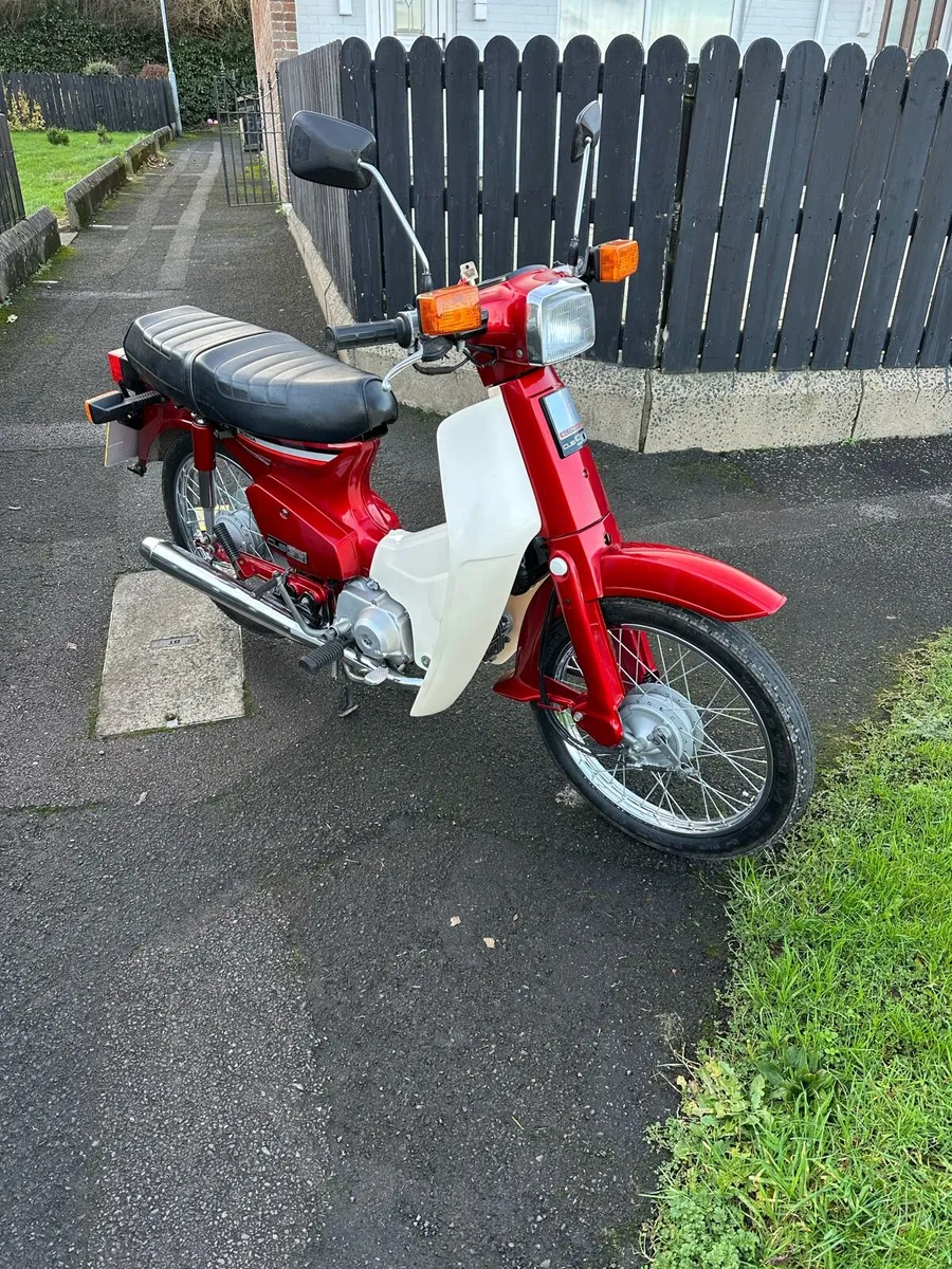 1991 Honda C90 Cub - Image 2