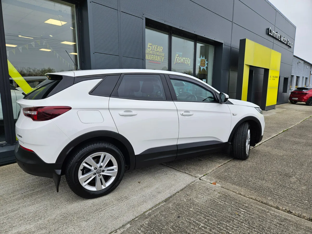 Opel Grandland X 1.5 Diesel - Image 3