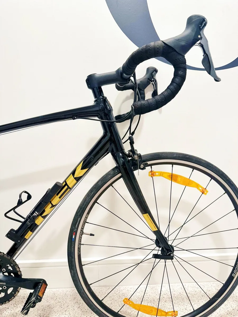Trek Domane 2 Road Bike - Image 2
