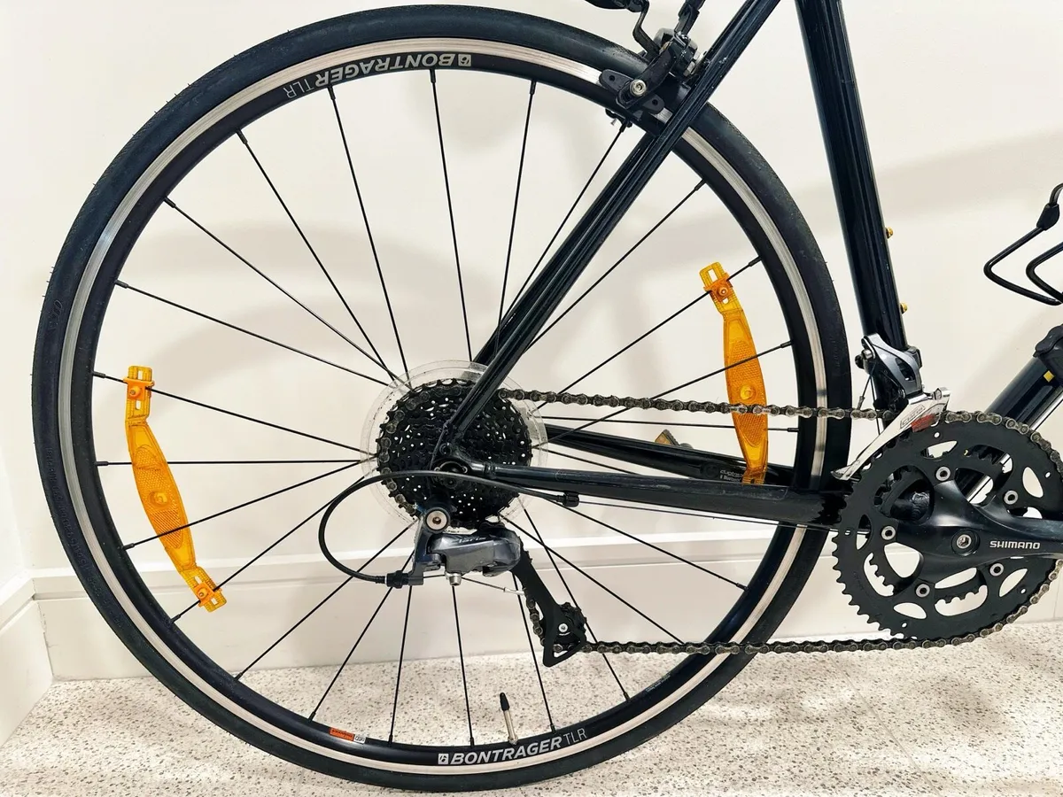 Trek Domane 2 Road Bike - Image 3