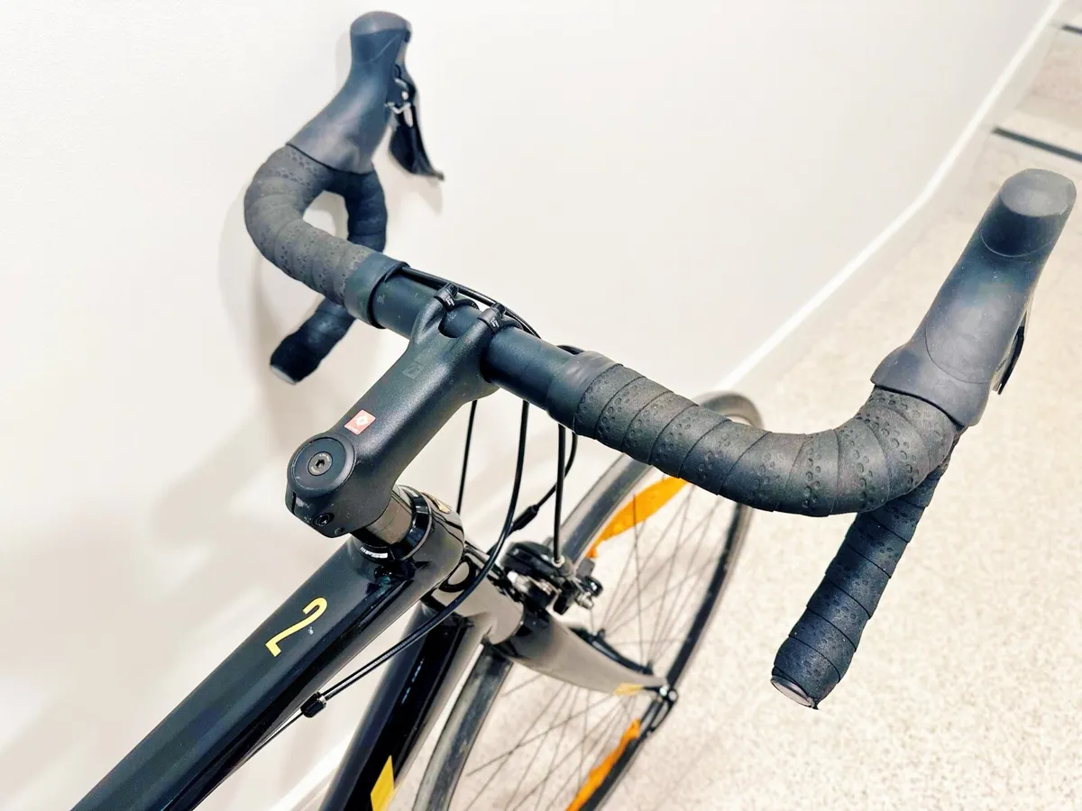 Trek Domane 2 Road Bike - Image 4