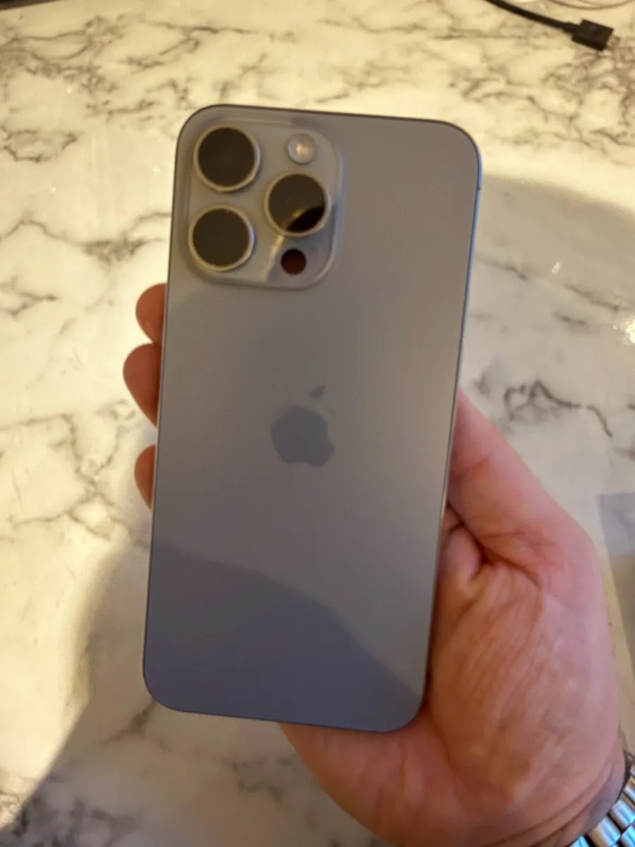 iPhone 15 Pro Max 256gb - Image 1