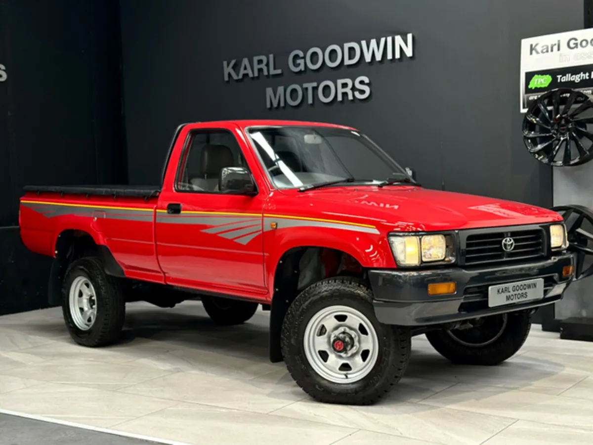 2.4D PICK UP MINT - Image 1