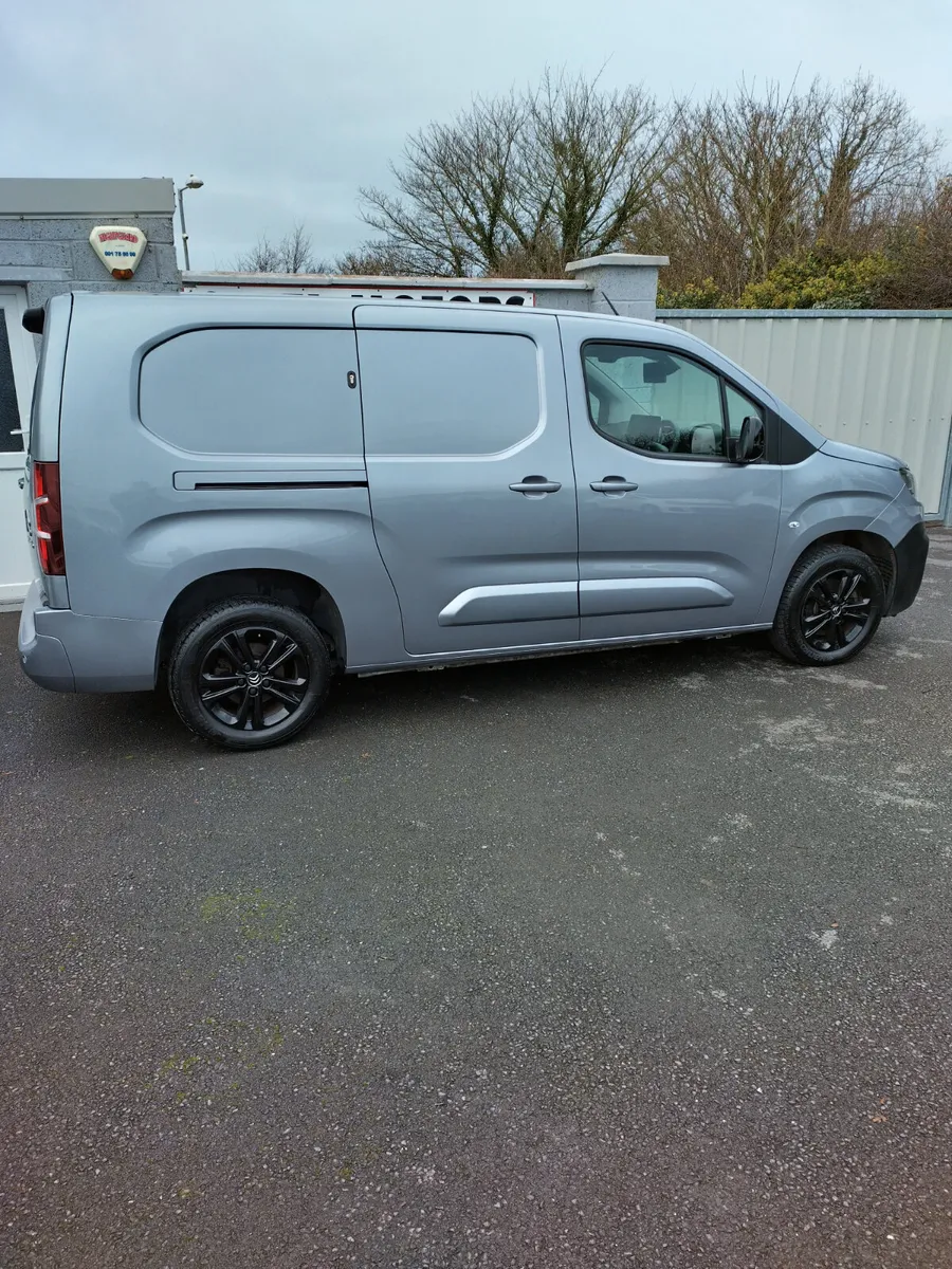 Citroen Berlingo 2022 - Image 1