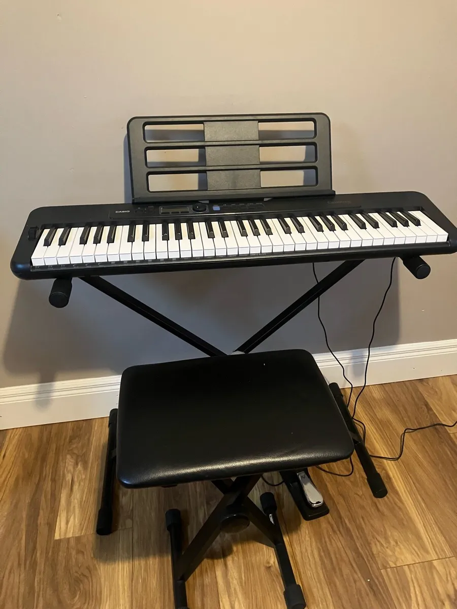 Casio CT S300 keyboard - Image 2