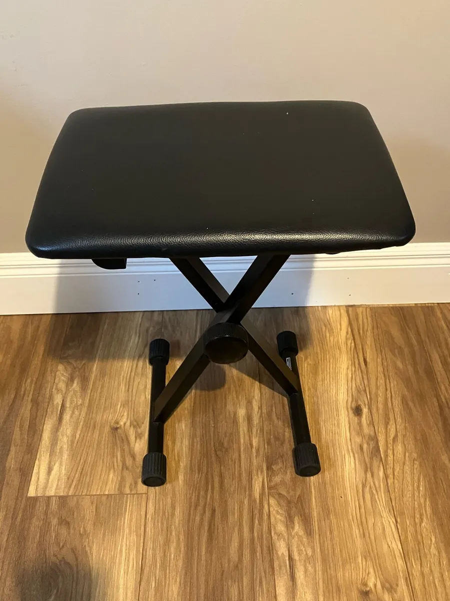 Casio CT S300 keyboard - Image 3