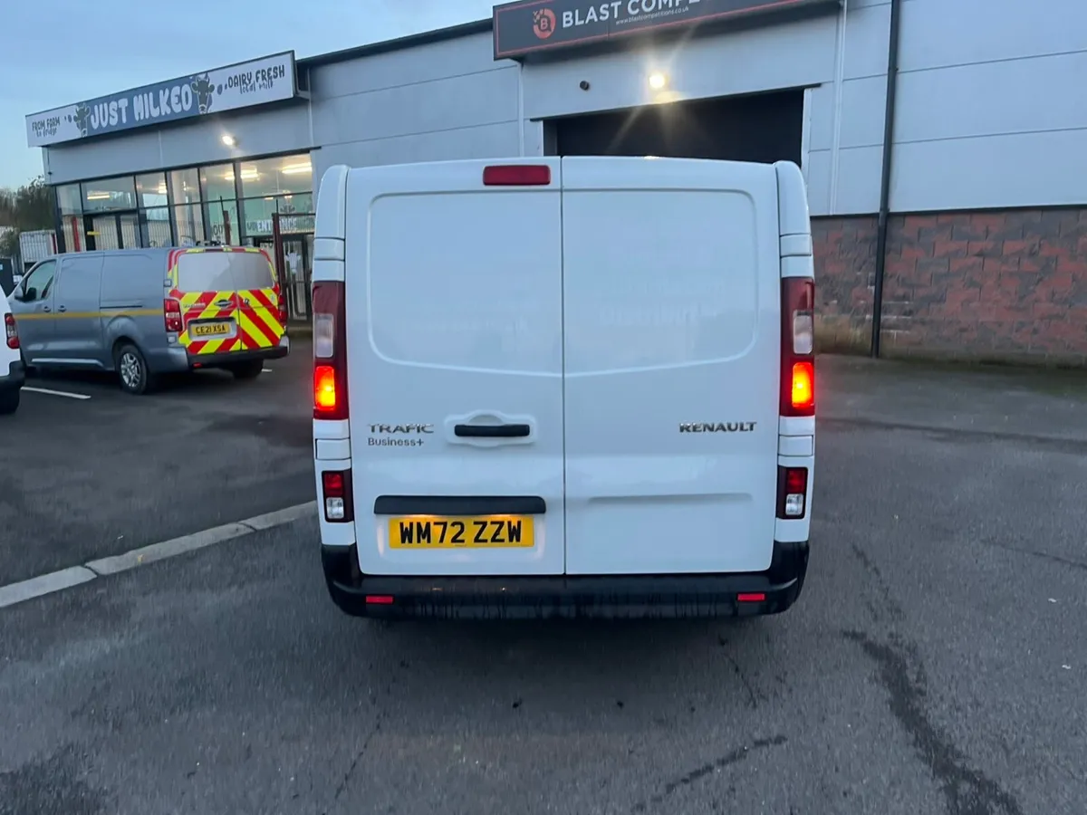 Renault Trafic 2023 - Image 4