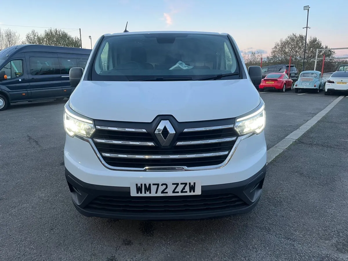 Renault Trafic 2023 - Image 2