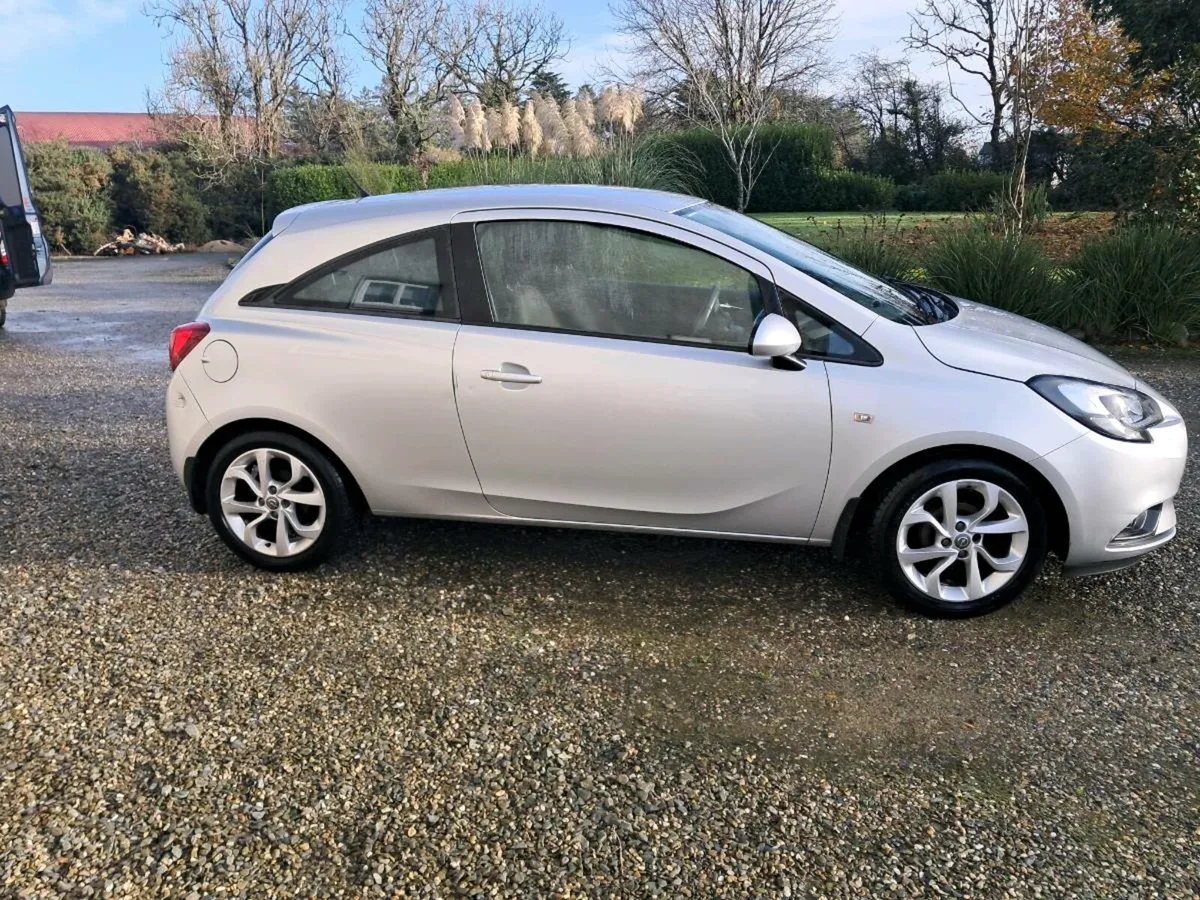 Opel Corsa 2 door automatic - Image 3