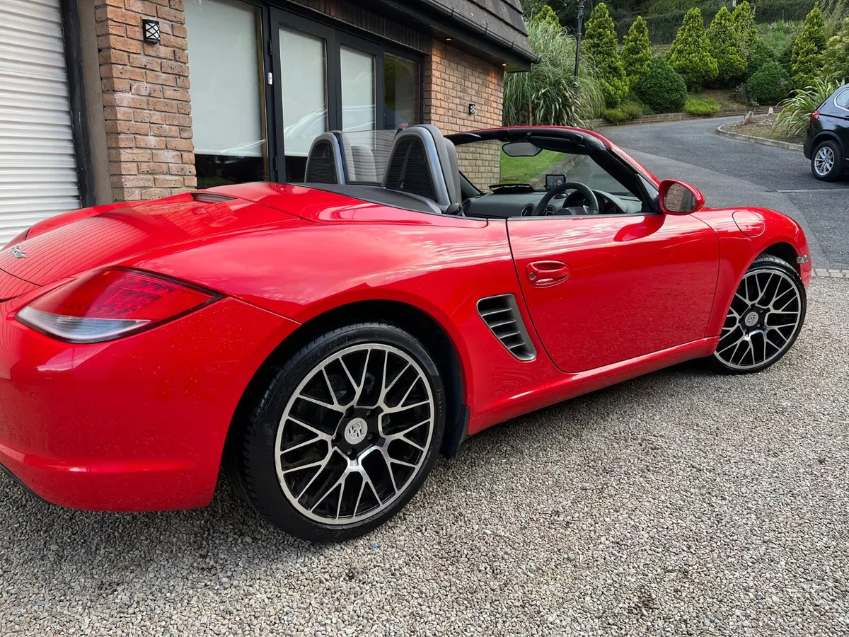 Porsche Boxster 2010 Full Main dealer history - Image 2