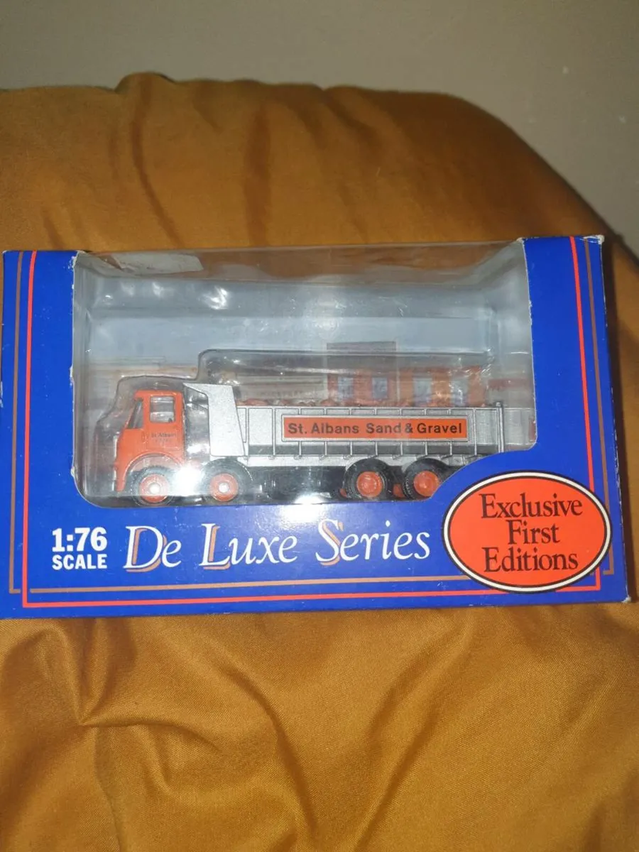 1ST EXCLUSIVE FIRST EDITIONS DIE.CAST TRUCK