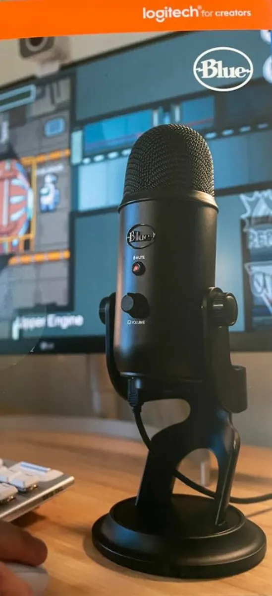 brand new Logitech Blue Yeti USB Microphone