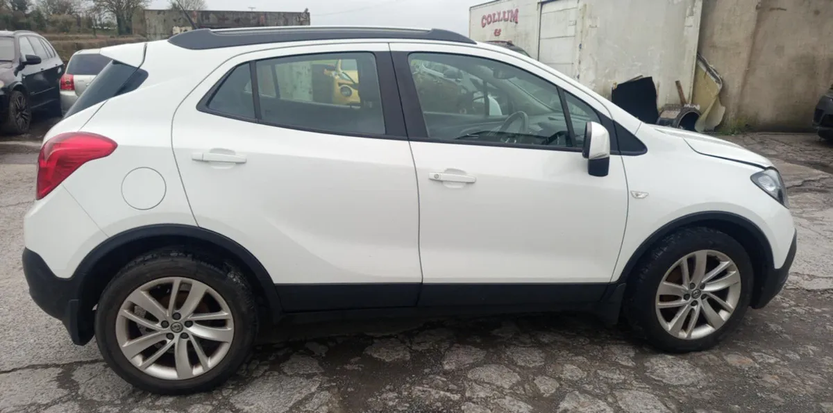 2016 OPEL VAUXHALL MOKKA 1.6 PETROL FOR BREAKING - Image 2