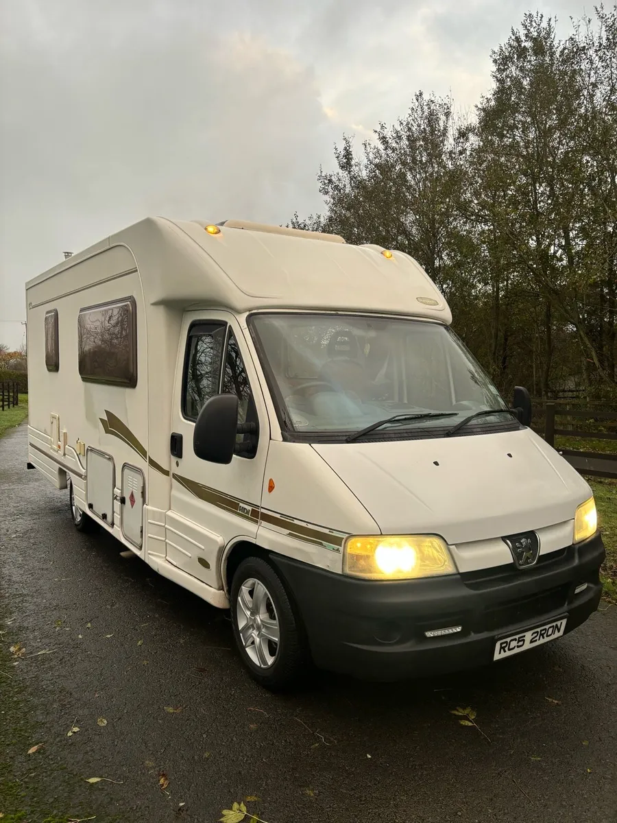 Peugeot boxer 2.8 TDI AUTOCRUISR 2 berth year 2003 - Image 2