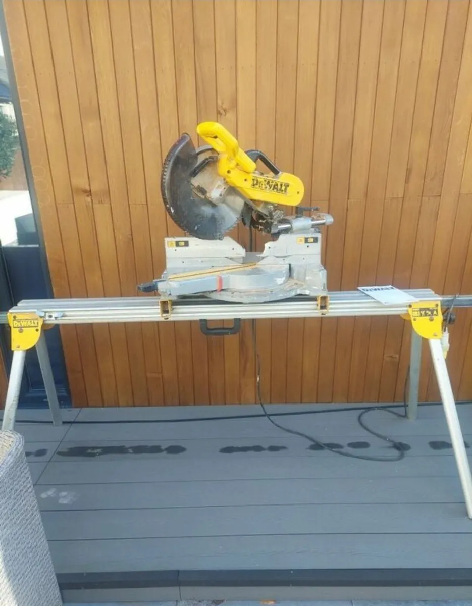 Dewalt saw - Image 3