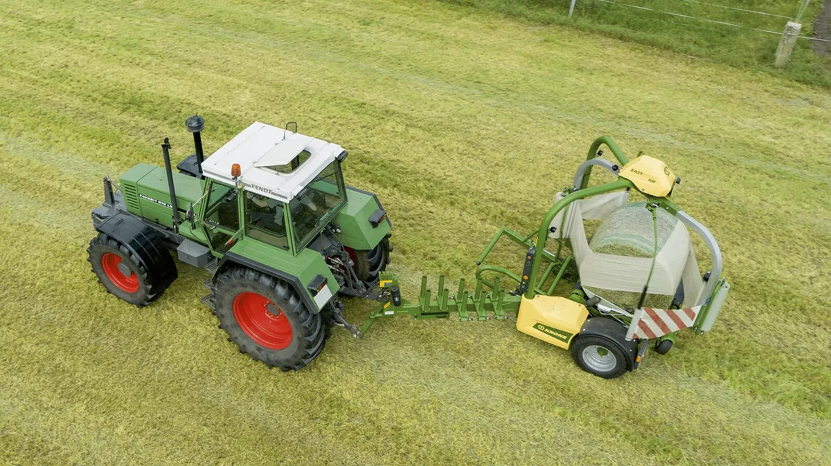 KRONE EasyWrap 165 T Trailed Bale Wrapper - Image 1