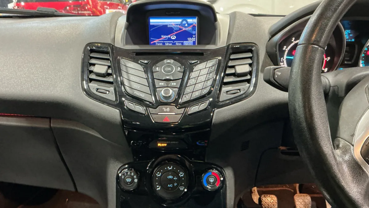 2016 Ford Fiesta 1.0 Petrol ZETEC - Image 2