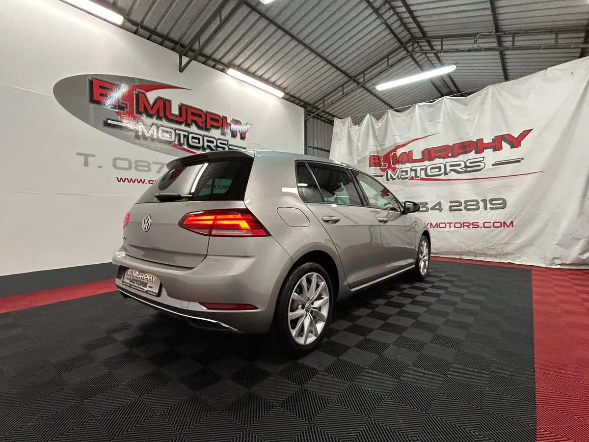 2018 VOLKSWAGEN GOLF 1.2 TSI COMFORTLINE LOW KMS - Image 4