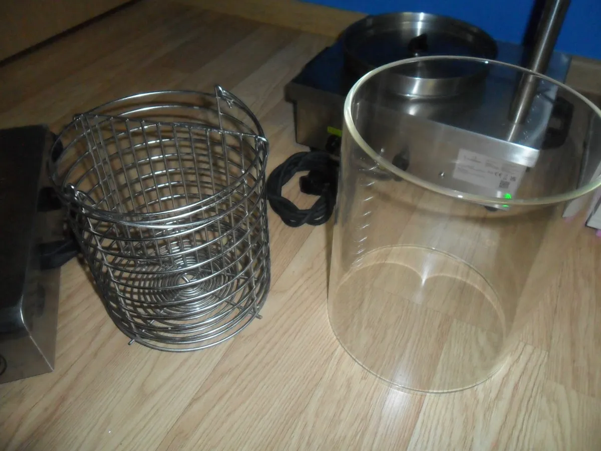 Klarstein Pro 550 Hot Dog Maker - Image 3