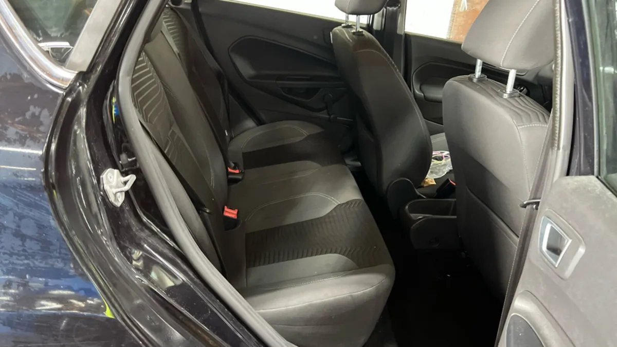 2014 Ford Fiesta  1.0 TITANIUM Petrol - Image 4