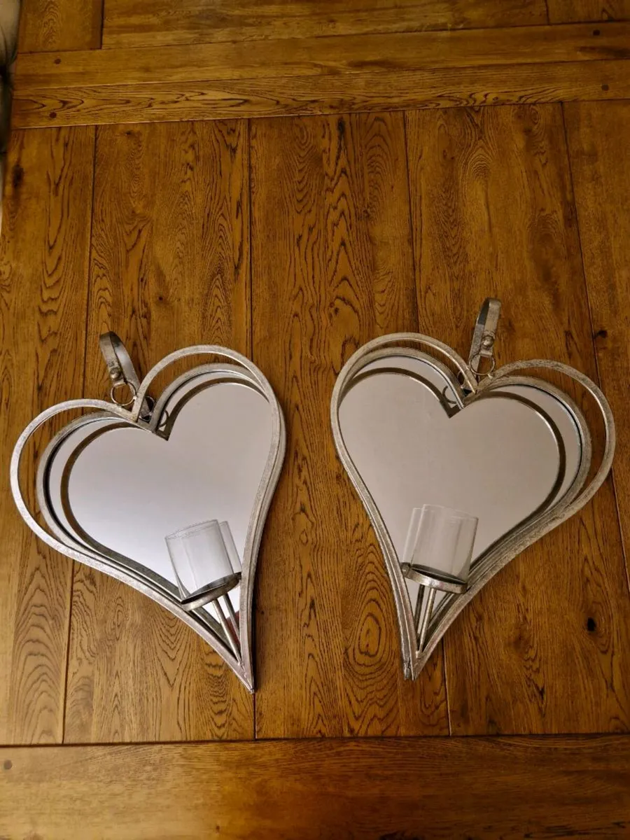 2 x Wall Sconces - Image 1