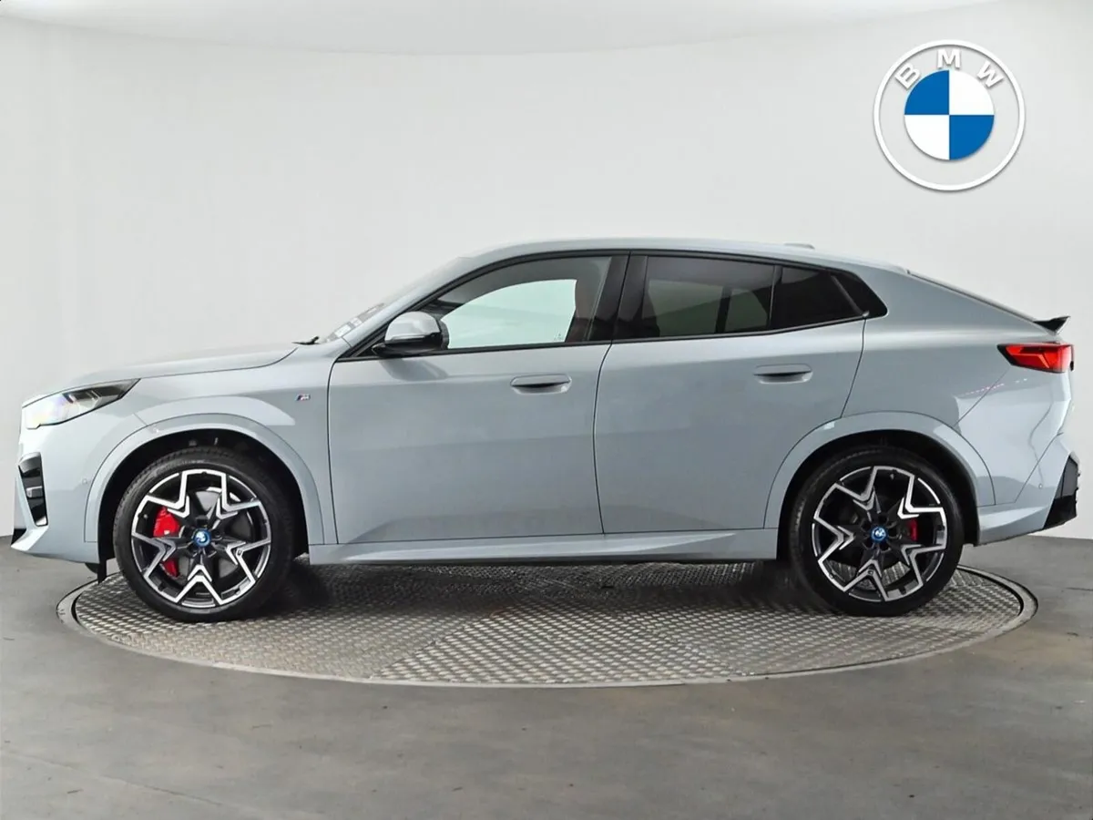 BMW iX2 xDrive30 M Sport - Image 4
