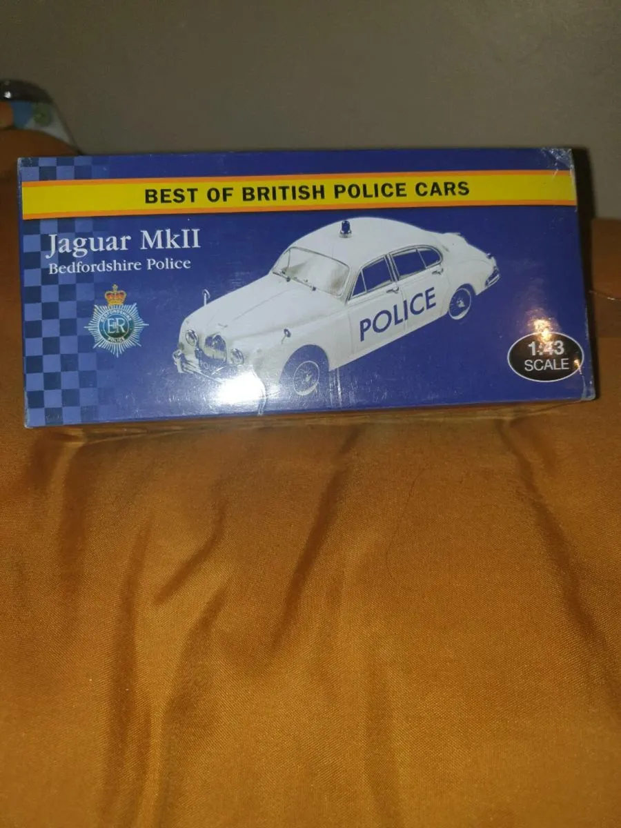 FACTORY SEAL JAGUAR MK 11 POLICE CAR DIE.CAST