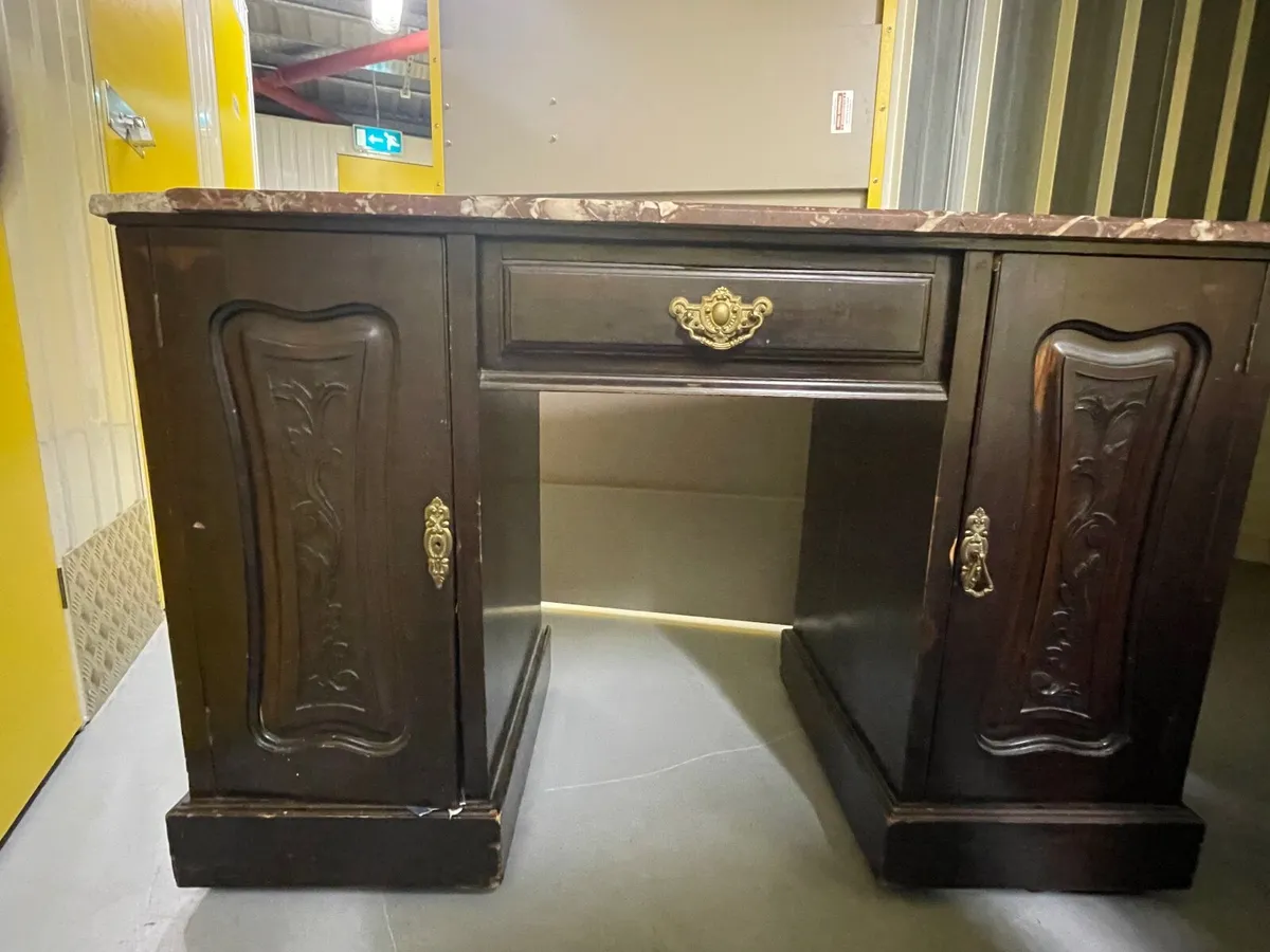 Office Desk - Image 1