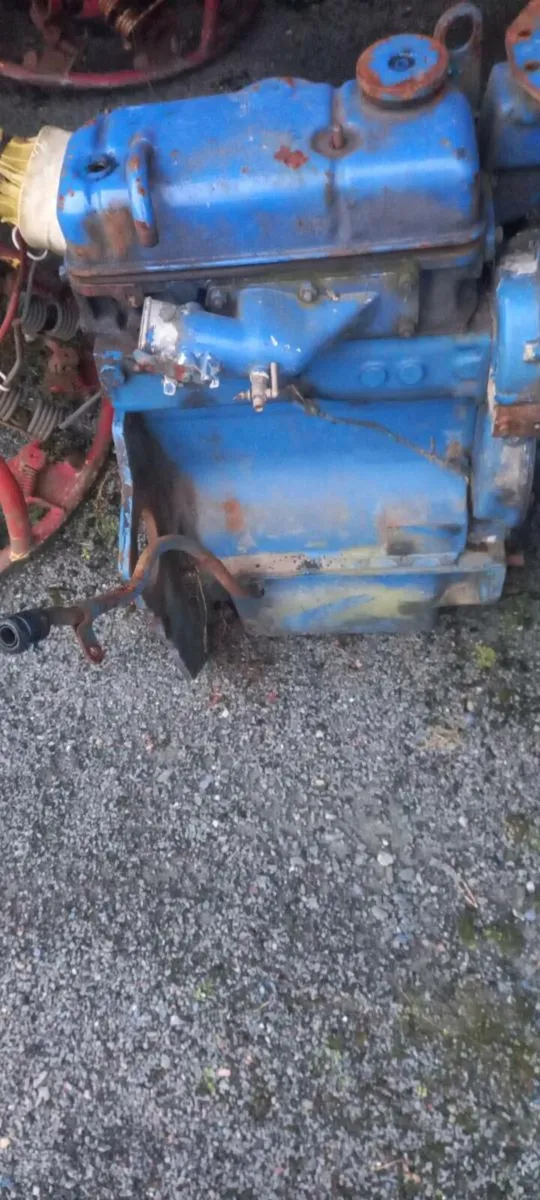 Tractor parts - Image 2