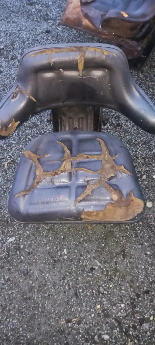 Tractor parts - Image 3