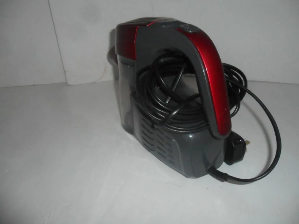 vacuum cleaner. - Image 3