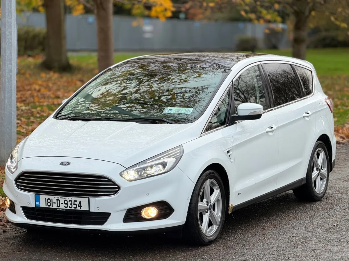 Ford S-Max Titanium AWD Automatic - Image 2
