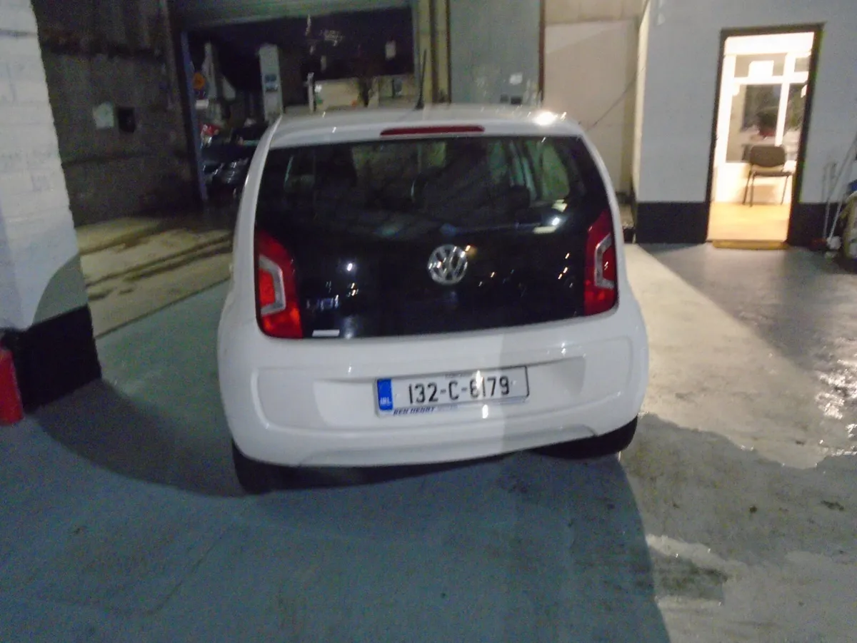 Volkswagen up! 2013 AUTO - Image 4