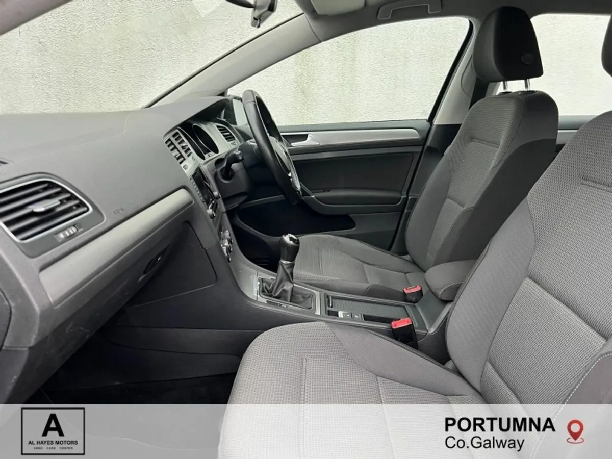 Volkswagen Golf 1.6 TDI 105HP COMFORTLINE - Image 4