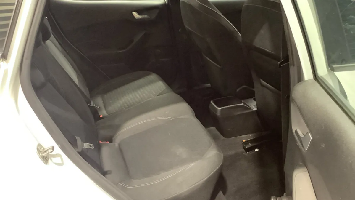 2017 Ford Fiesta 1.0 Petrol Zetec - Image 4